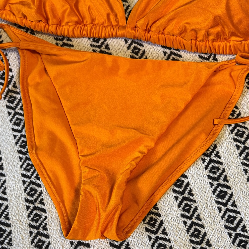 Vibrant Orange Bikini Set - Picture 2 of 4